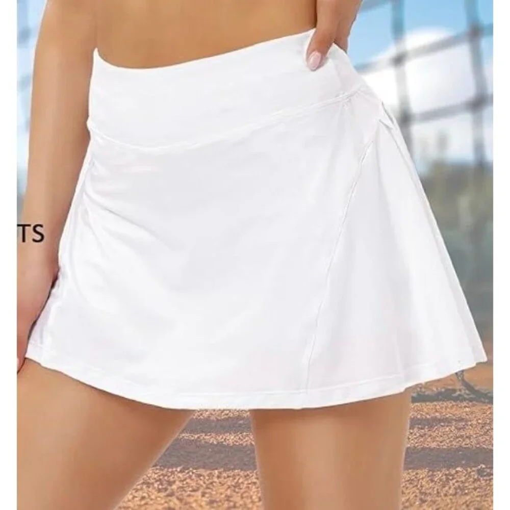 Love Fang Tennis Skort With Pockets White Size M New With Tag